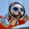 【街のアート】ヤノベケンジさんの《SHIP’S CAT》が初めて船に設置。神戸ー小豆島ー高